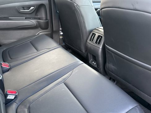 Used 2025 Hyundai Santa Cruz SEL image 16