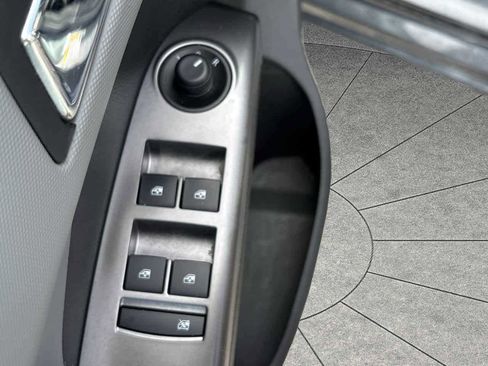 Used 2020 Chevrolet Sonic Premier image 17