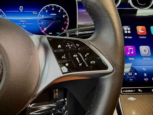 Used 2026 Mercedes-Benz GLC 300 image 30