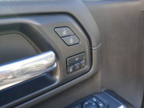 Used 2023 GMC Sierra 3500 Denali w/ Denali Ultimate Package image 19