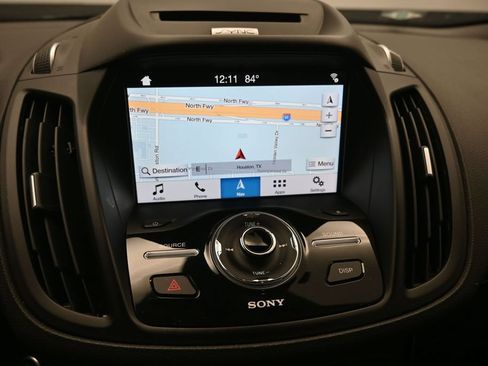 Used 2017 Ford Escape Titanium FWD image 4