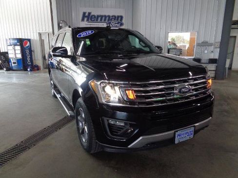 Certified 2020 Ford Expedition XLT w/ Equipment Group 202A AWD/4WD image 1