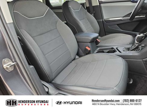 Used 2023 Volkswagen Taos SE FWD image 21