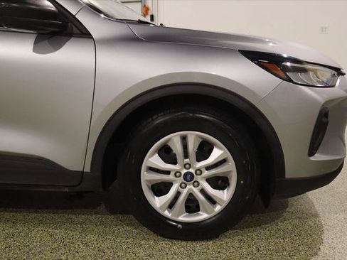 Used 2023 Ford Escape FWD image 12