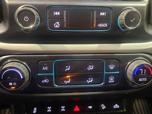 Used 2022 Chevrolet Colorado ZR2 AWD/4WD image 36