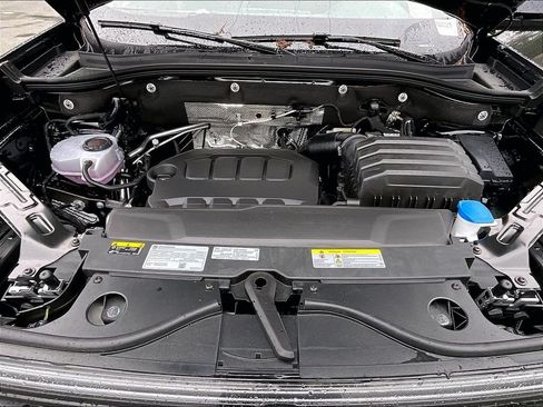 New 2026 Volkswagen Atlas Cross Sport SE AWD/4WD image 16