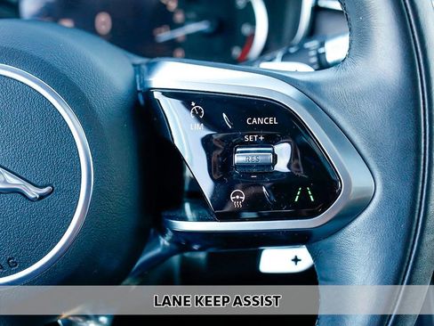 Used 2022 Jaguar F-PACE S image 7