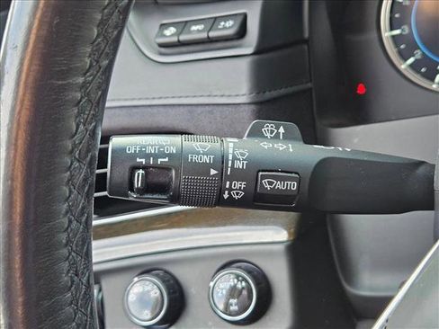 Used 2018 Cadillac Escalade ESV Platinum image 16