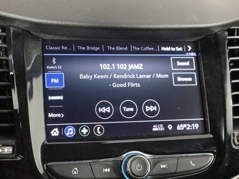 Used 2020 Chevrolet Trax LT w/ Redline Edition FWD image 29