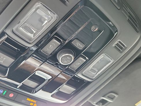 Used 2025 Cadillac Escalade Sport Platinum image 27