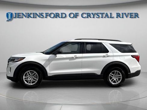 Used 2026 Ford Explorer Active w/ Active Comfort Package RWD image 6