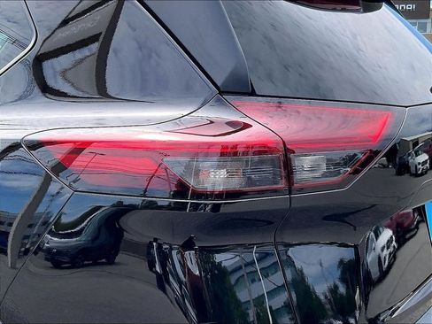 Certified 2023 Nissan Rogue SV AWD/4WD image 33