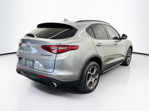 Used 2021 Alfa Romeo Stelvio Sprint w/ Nero Edizione RWD image 9