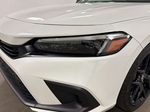 Used 2024 Honda Civic Sport image 10