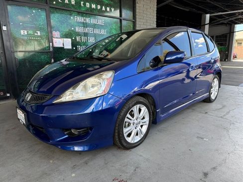 Used 2010 Honda Fit Sport image 1