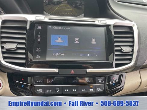Used 2016 Honda Accord EX-L image 24