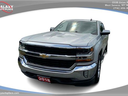 Used 2018 Chevrolet Silverado 1500 LT w/ All Star Edition AWD/4WD image 2