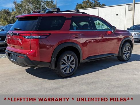 Used 2023 Nissan Pathfinder SV w/ Black Appearance Package image 5