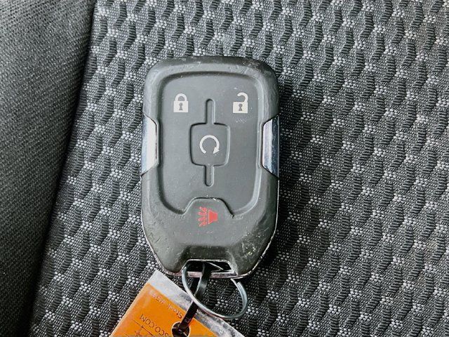 Used 2023 GMC Terrain SLE w/ Driver Convenience Package FWD image 29