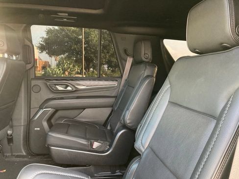 Used 2023 GMC Yukon Denali w/ Max Trailering Package AWD/4WD image 10