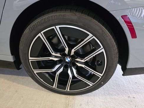 New 2026 BMW 740i xDrive w/ Executive Package AWD/4WD image 14