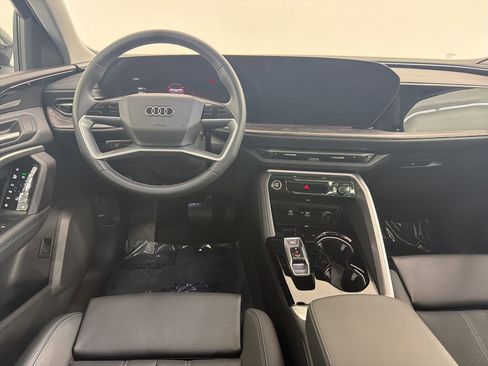Certified 2025 Audi Q5 Premium w/ Premium Plus AWD/4WD image 23