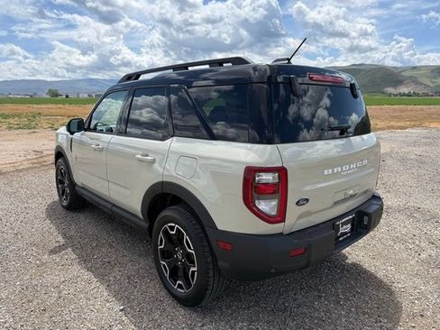 Used 2025 Ford Bronco Sport Outer Banks w/ Outer Banks Tech Package+ AWD/4WD image 5