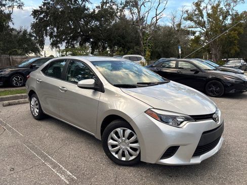 Used 2014 Toyota Corolla LE image 5