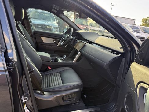 Used 2024 Land Rover Discovery Sport Dynamic SE AWD/4WD image 10