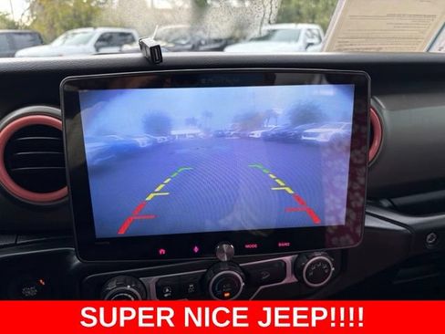 Used 2018 Jeep Wrangler Sport AWD/4WD image 21