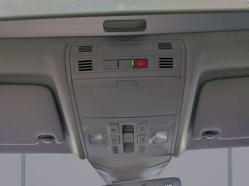 Certified 2026 Volkswagen Jetta SE FWD image 27