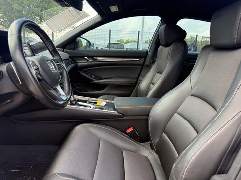 Used 2022 Honda Accord Sport image 9