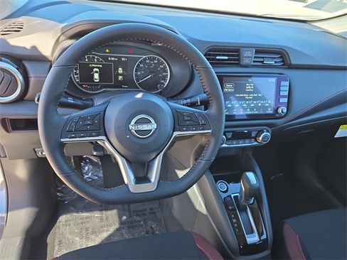 New 2025 Nissan Versa SR w/ Trunk Package image 33
