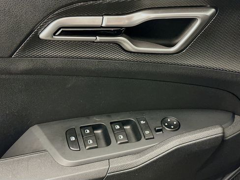 Used 2025 Kia Sportage LX image 15