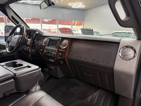 Used 2011 Ford F250 Lariat w/ Lariat Ultimate Pkg AWD/4WD image 18