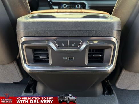 Used 2025 GMC Sierra 1500 Denali Ultimate AWD/4WD image 32