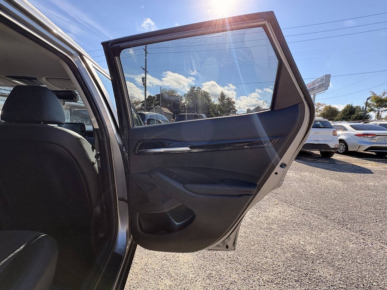 Used 2021 Kia Seltos S FWD image 31