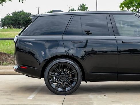 New 2026 Land Rover Range Rover SE AWD/4WD image 10