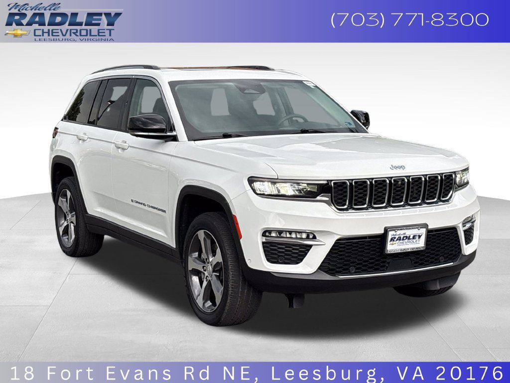 Used 2023 Jeep Grand Cherokee 4WD 4xe w/ Luxury Tech Group II image 8