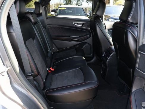 Used 2021 Ford Edge ST-Line image 17
