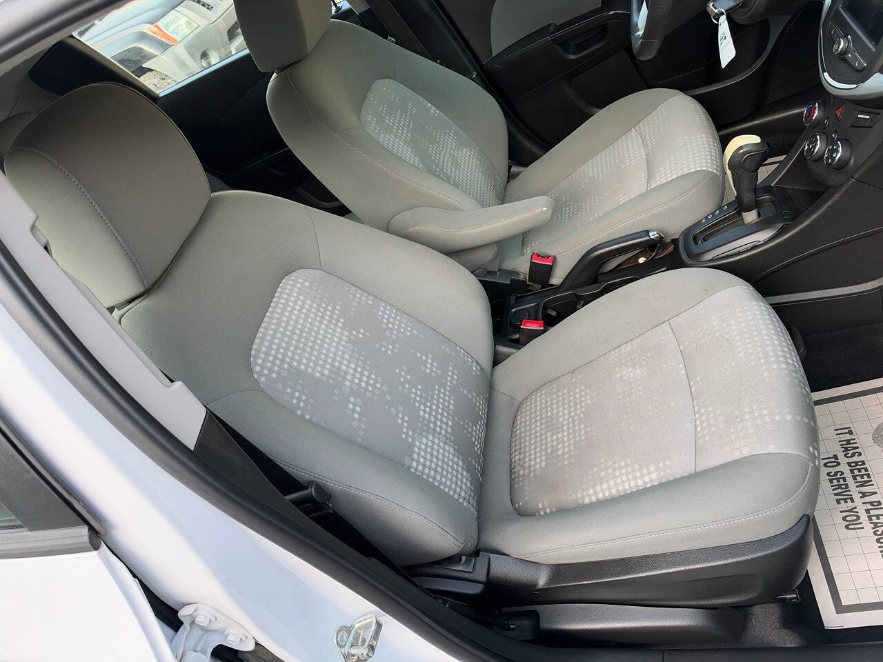 Used 2018 Chevrolet Sonic LT FWD image 11