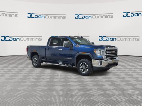 Used 2021 GMC Sierra 2500 SLT w/ SLT Convenience Package image 2