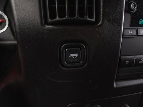 Used 2024 Chevrolet Express 2500 w/ Driver Convenience Package image 19