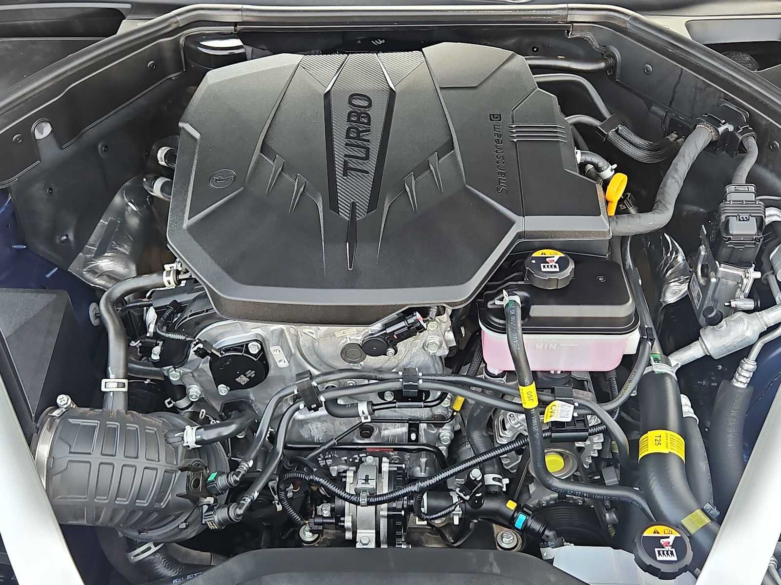 Used 2026 Genesis G70 2.5T RWD image 13