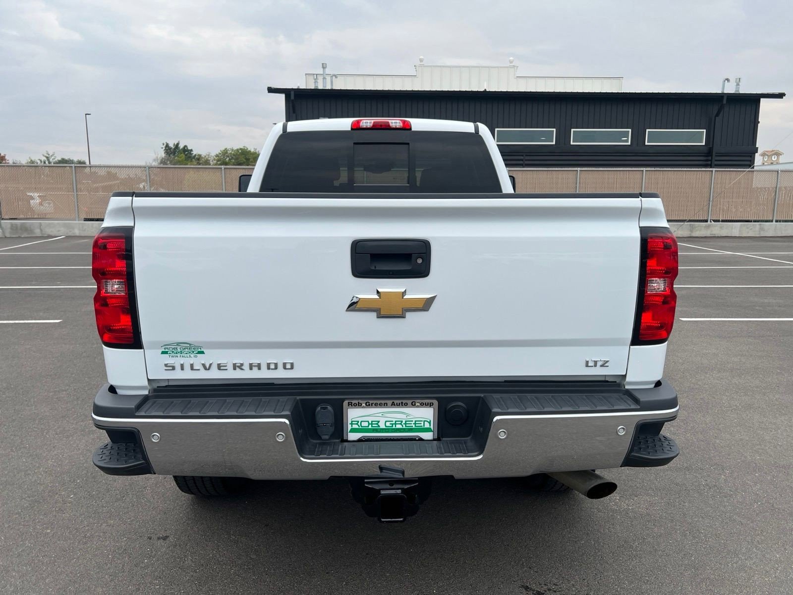 Used 2018 Chevrolet Silverado 2500 LTZ w/ Vortec Plus Package AWD/4WD image 4