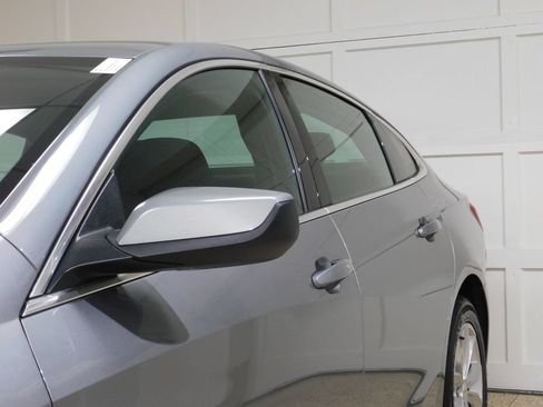 Used 2023 Chevrolet Malibu LT FWD image 16