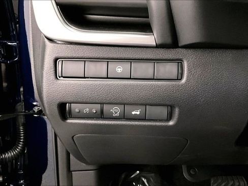 New 2026 Nissan Rogue SV image 28