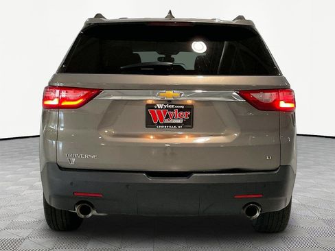 Used 2019 Chevrolet Traverse LT FWD image 5