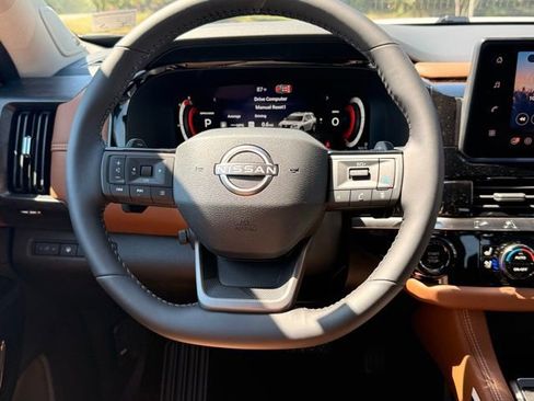 New 2026 Nissan Pathfinder Platinum AWD/4WD image 25