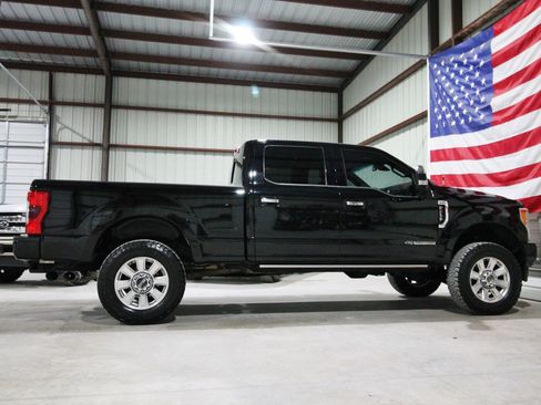 Used 2017 Ford F250 Platinum image 14